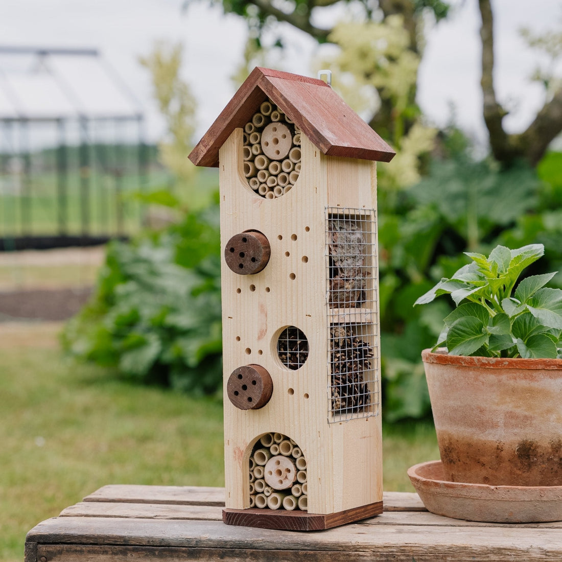 Insectenhotel, toren, L: 15 cm B: 19 cm H: 52 cm