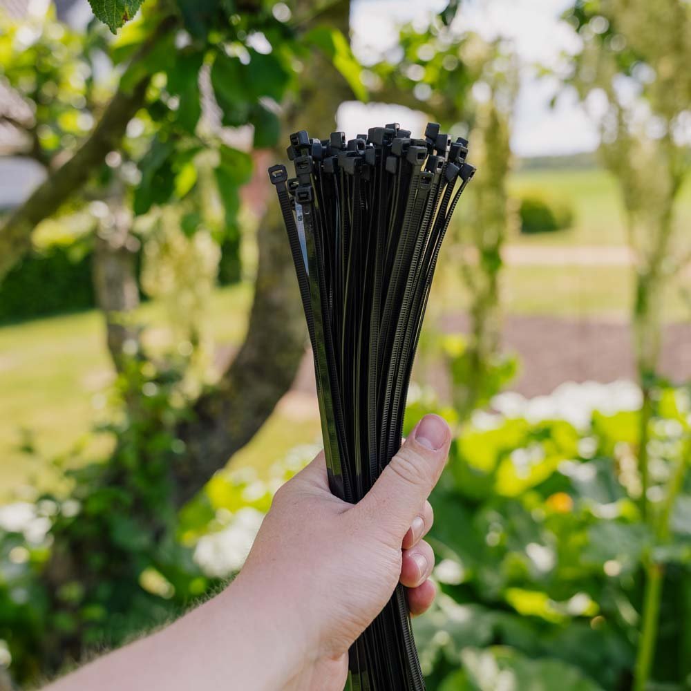 Kabelbinders groot, 5 stuks.