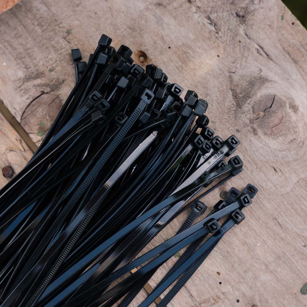 Kabelbinders tussen, 5 stuks.