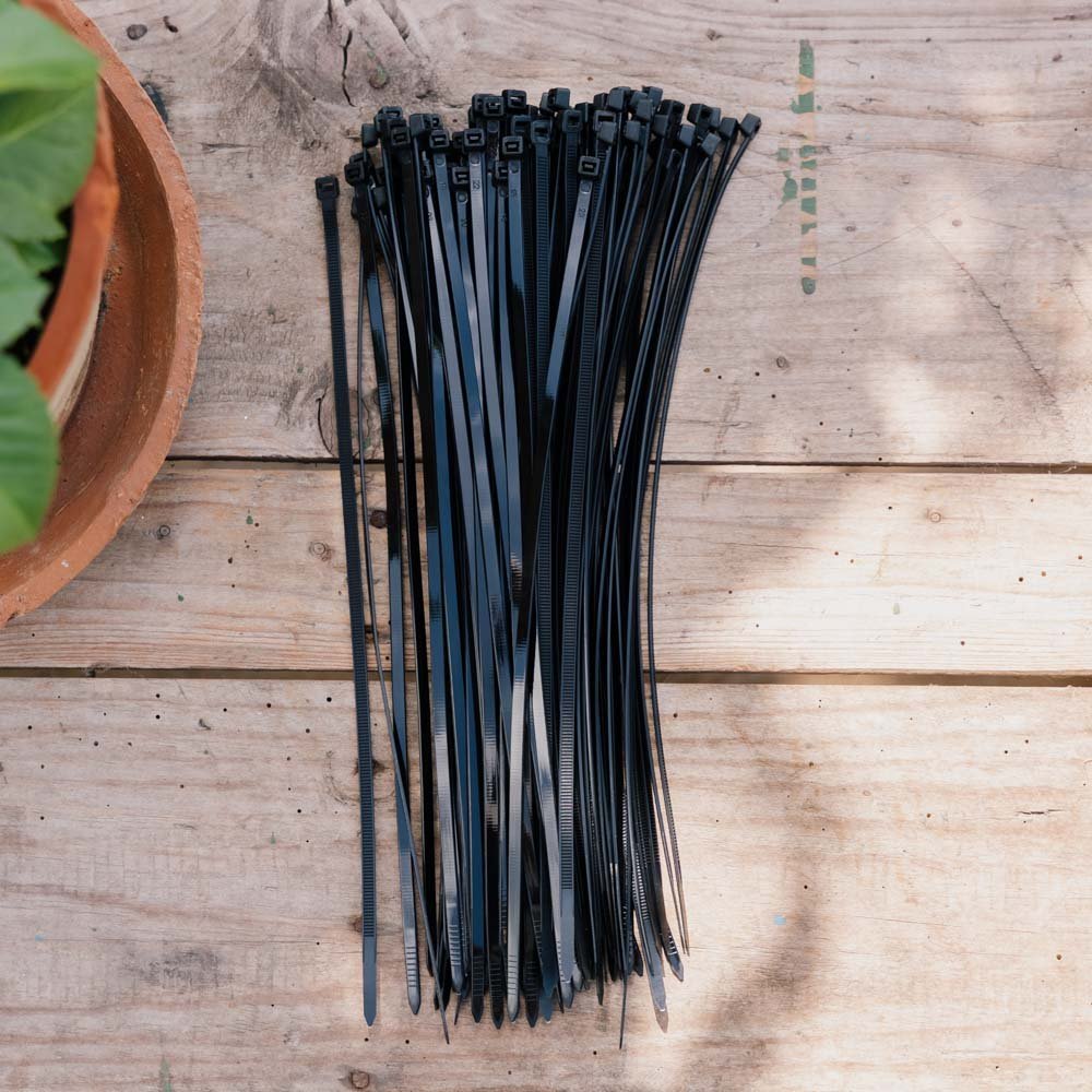 Kabelbinders groot, 5 stuks.